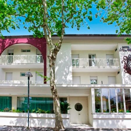 Hotel Le Lune Гатео а Маре Екстериор снимка