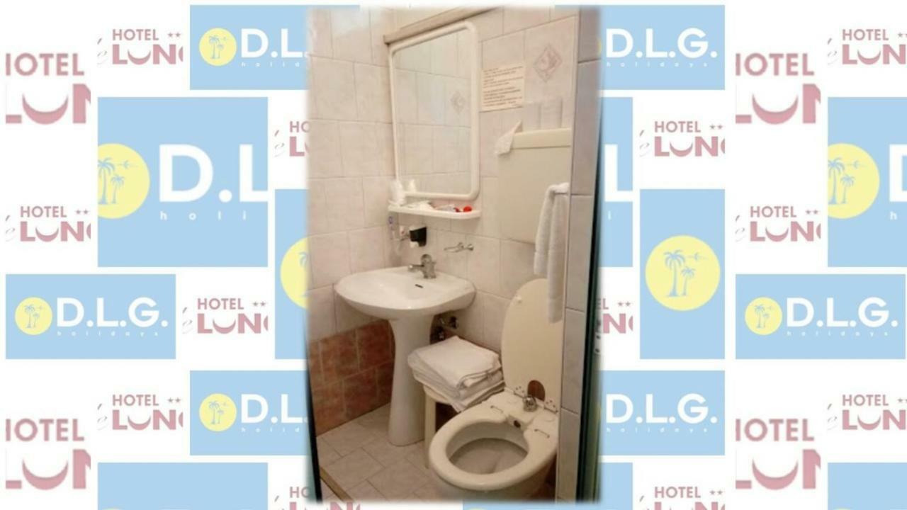 Hotel Le Lune Гатео а Маре Екстериор снимка