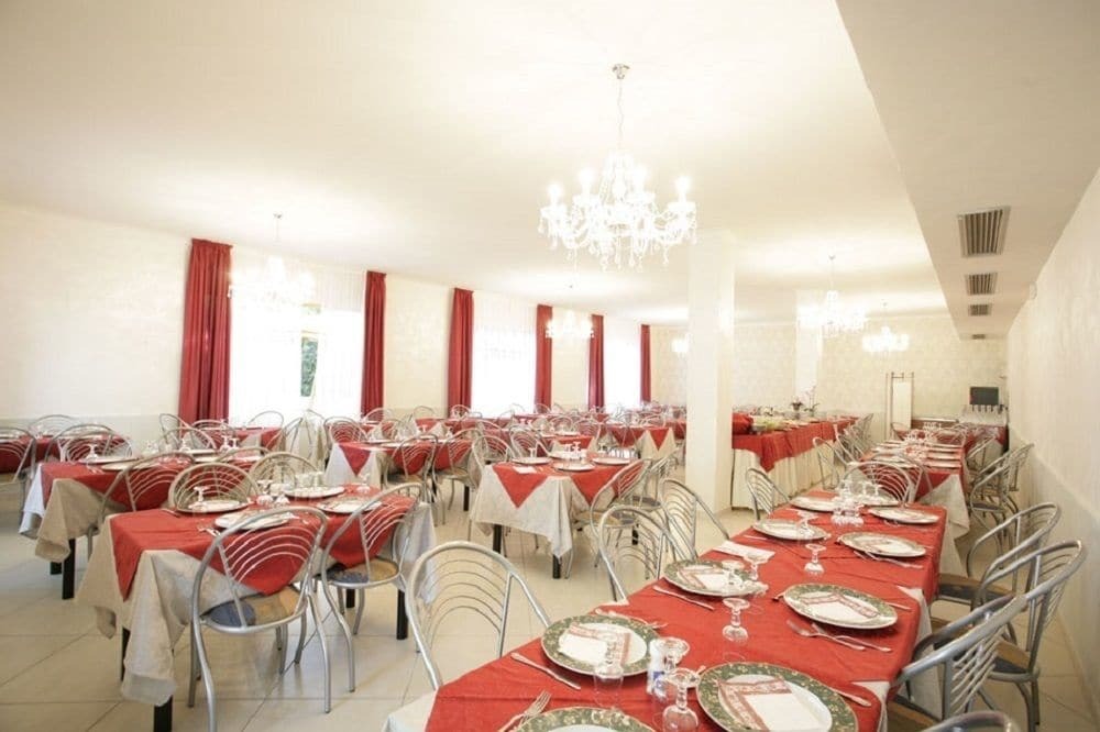 Hotel Le Lune Гатео а Маре Екстериор снимка